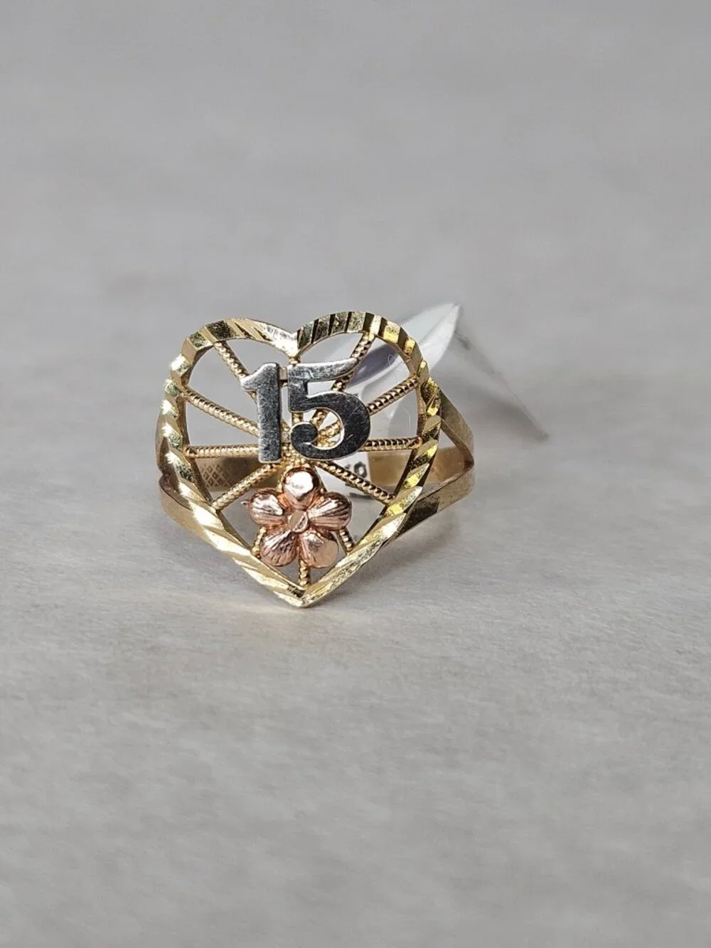 10K Tri-Color 3 Tone Gold Quinceneara 15 Anos Heart Ring Size 5.75